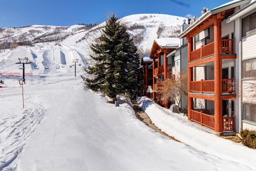 Ski-in Ski-out access