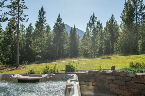 Outdoor Private Hot Tub