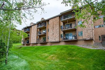 Ski Inn Condos