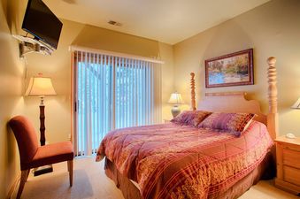 One Breckenridge Place 12