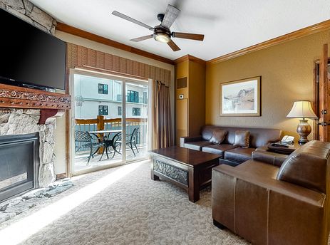 Westgate Iconic Condo 4814 Living Room
