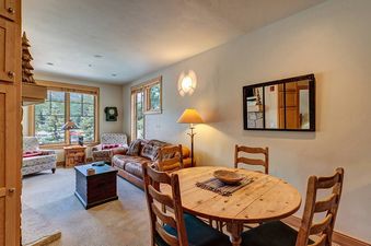 Park Avenue Lofts 205