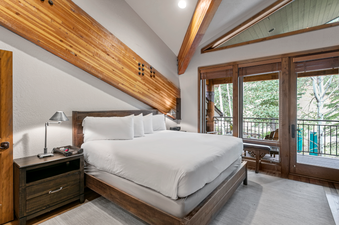 Sterling Lodge 111