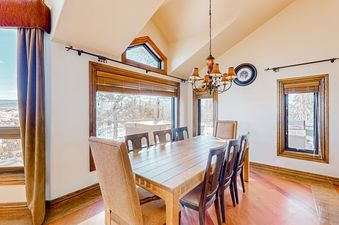 Mountain Range Manor