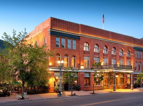 Hotel Jerome Exterior