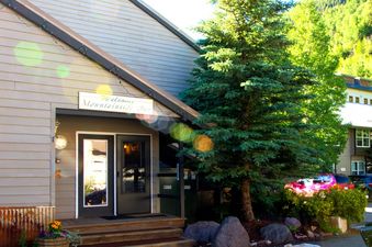 Mountainside Inn 322