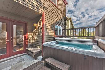 Private Deck with Hot Tub