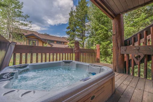 Private Outdoor Hot Tub