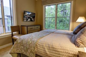 08 Hyatt Mountain Lodge 3 Bedroom