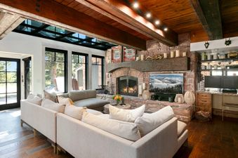 Stag Lodge 7