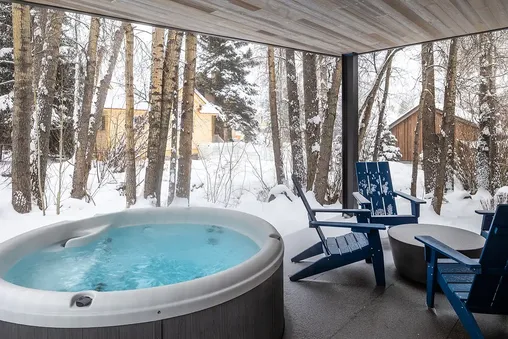 Hot Tub (Private)