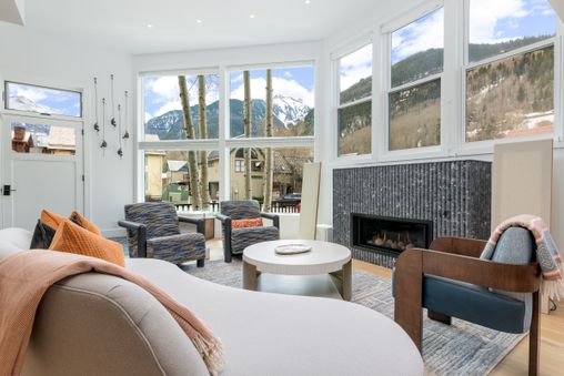 Multiple Fireplaces