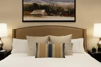 03 Bedroom