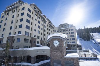 02 Summit Hotel Exterior