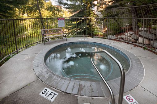 Outdoor Community Hot Tub