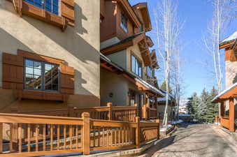 26 Village-Townhomes-C9 exterior