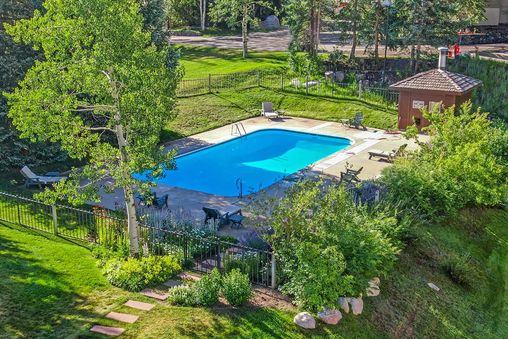 Outdoor Community Pool