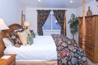 11 Bedroom