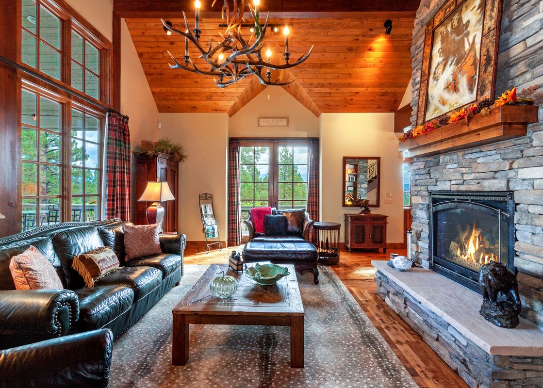 02 Glen Elk Lodge