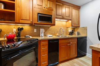 Royal Plaza 301