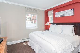River Club 104