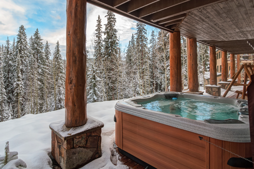 Private Outdoor Hot Tub