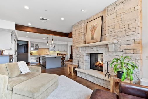 Multiple Fireplaces