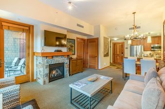 Capitol Peak Lodge 3217