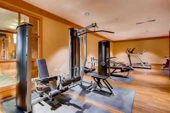 Capitol Peak Lodge has a private gym with a variety of exercise equipment.