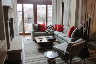 R512 Living Room