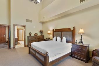 131 Three Bedroom Black Diamond Lodge