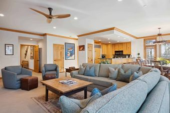 Highlands Lodge 203