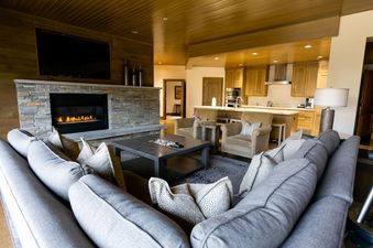 Stein Eriksen Lodge Luxury Two Bedroom Corner Suite with Mountain Views