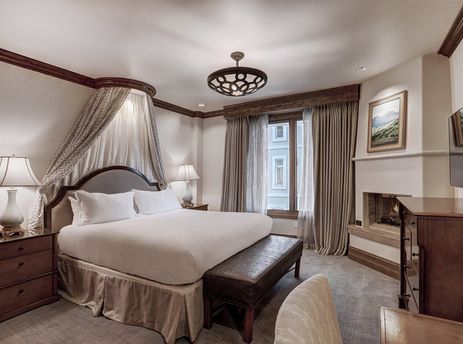 Arrabelle Superior Hotel Room with King Bed