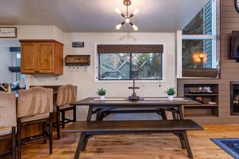 06 Dining Area
