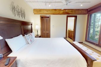 Top of the Village 3 Bedroom Premier Point