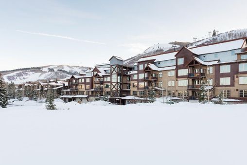 Ski-in/ski-out