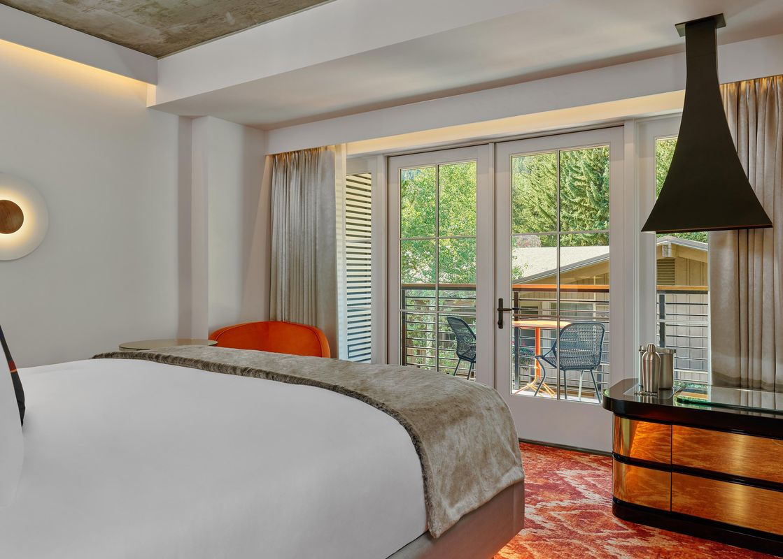 W Aspen Mountain Balcony