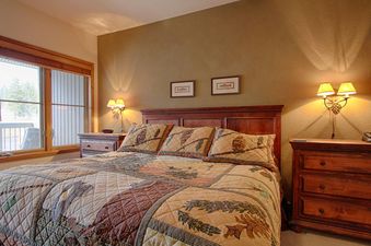 Riverbend Lodge 216
