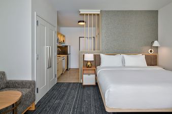 TownePlace Suites Top Floor 1 King Studio