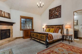 23 Bedroom