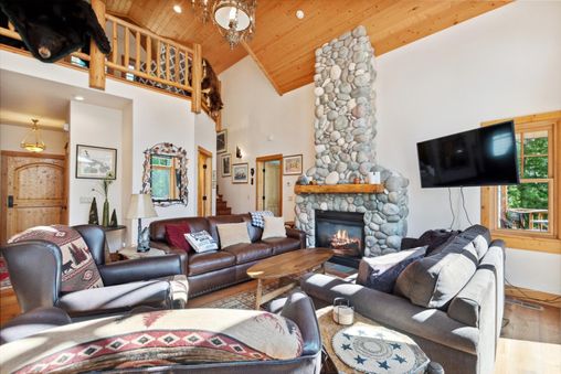 Multiple Fireplaces