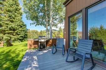 Private Back Patio with Propane BBQ and Rocking Chairs for Two