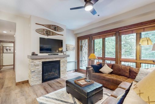 Gas fireplace