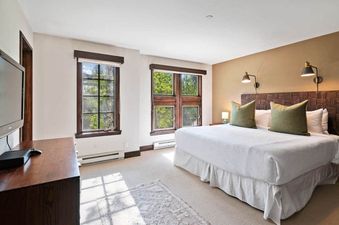 14 Meadows Townhome A1