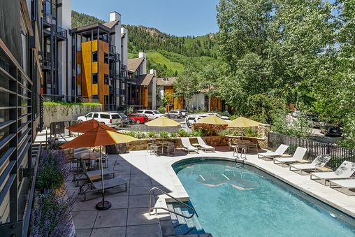 Outdoor Community Pool