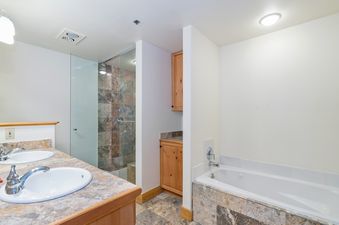 Bear Creek Lodge 110B