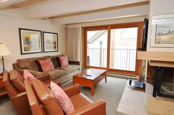 1 899 5 2