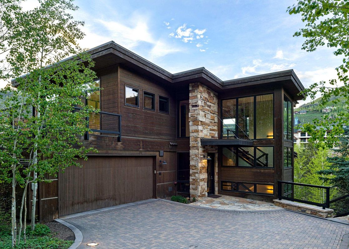 02 Exterior