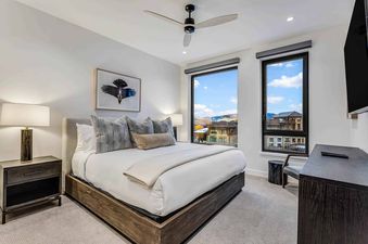 Electric Pass Lodge 408